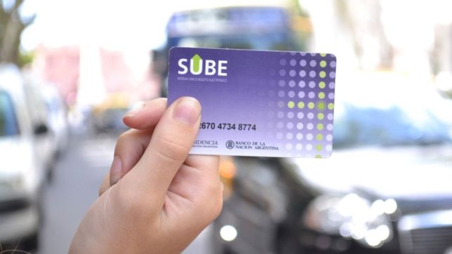 tiene 18 anos, robaba tarjetas sube en plaza san martin con un machete y termino detenido