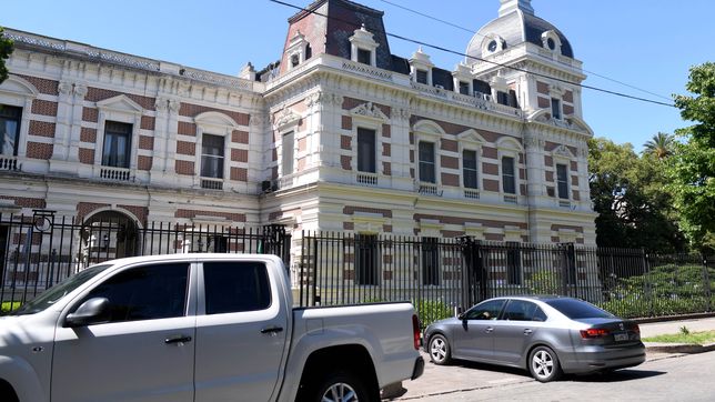 ate se suma al pedido de apertura de paritarias y mete presion a provincia
