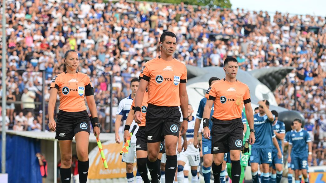 Leandro Rey Hilfer vuelve a dirigir a Gimnasia tras una racha negativa