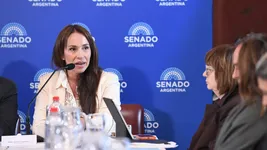 se postergo la votacion del pliego de maria veronica michelli y victoria villarruel la recibio en el senado se postergo la votacion del pliego de maria veronica michelli y victoria villarruel la recibio en el senado