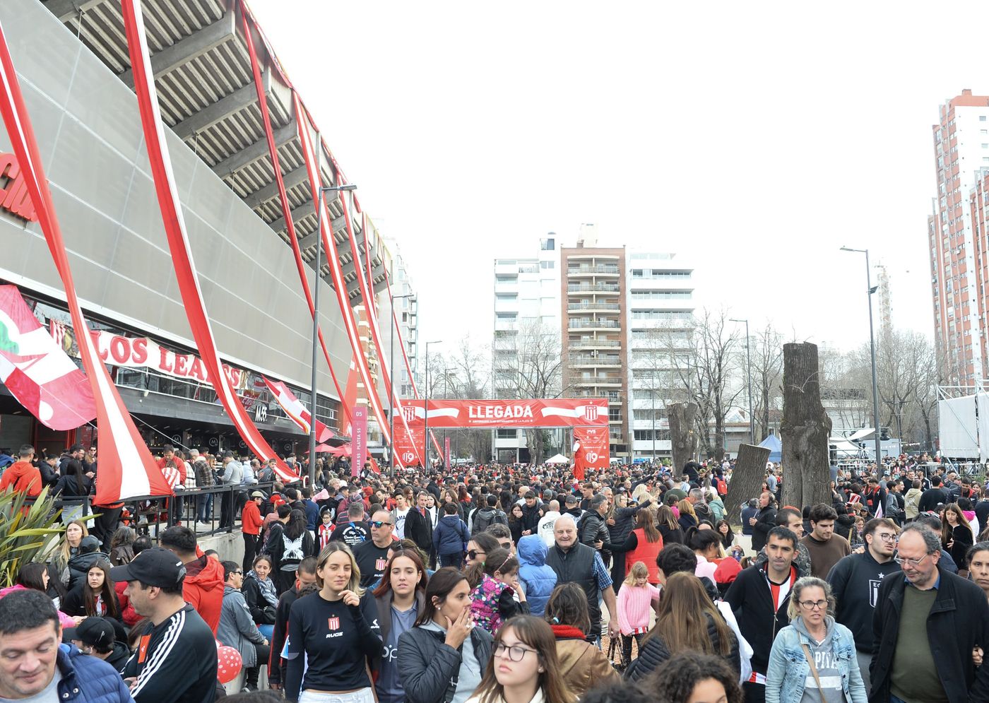 Aniversario 119 Estudiantes (2).jpeg