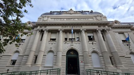 La falta de calefacción afecta las clases en el Normal 1 y pone en alerta a la comunidad educativa