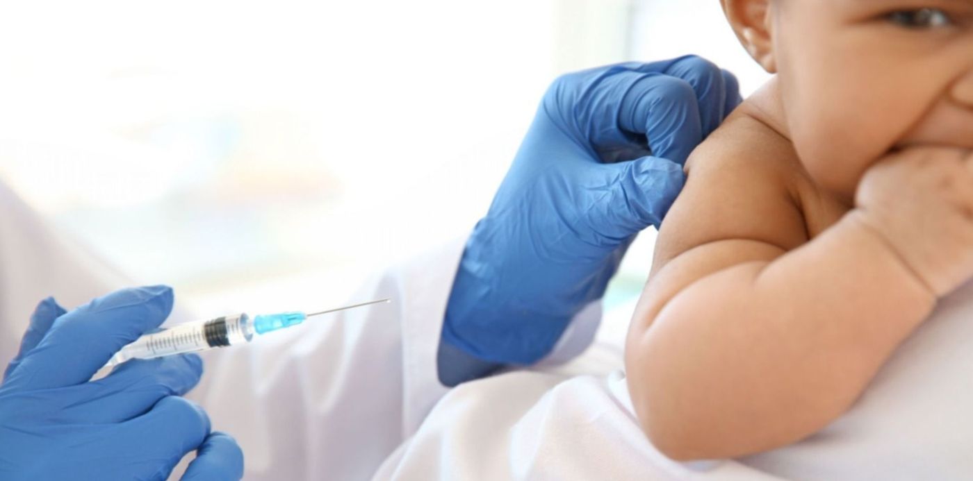 vacunación pediátrica bebé