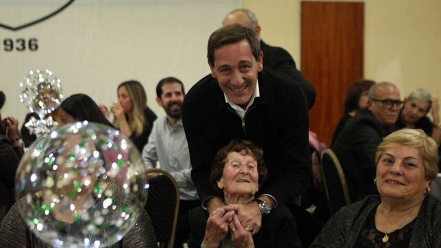 julio garro se sumo a la celebracion de uno de los clubes tradicionales de la plata