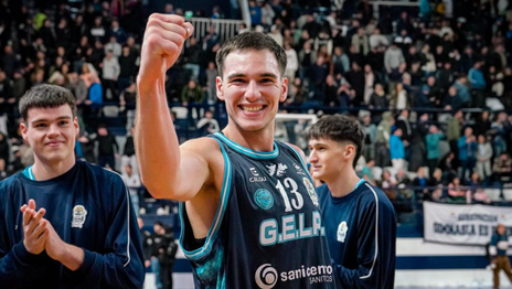 El Poli fue una fiesta para la victoria de Gimnasia ante Lanús que estiró la definición en la Liga Argentina