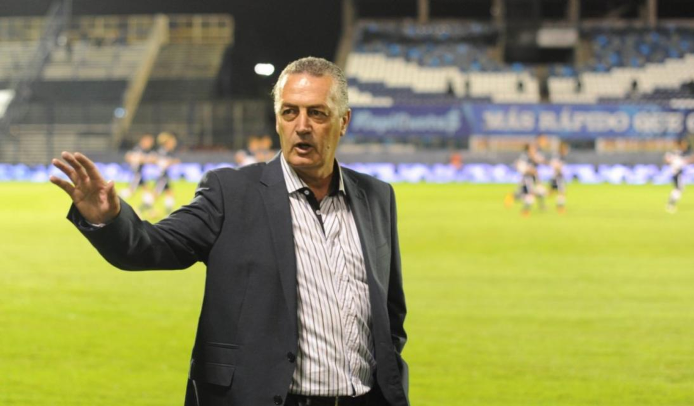 Gustavo Alfaro y su paso por el Estadio del Bosque.