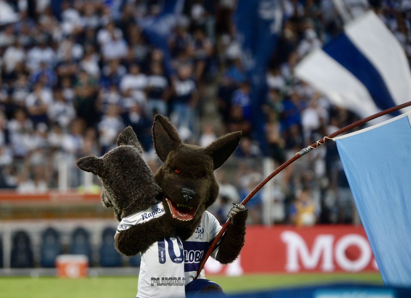 Gimnasia Lobito 2.jpg