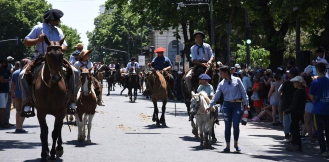 Desfile Día de la Tradición 2021