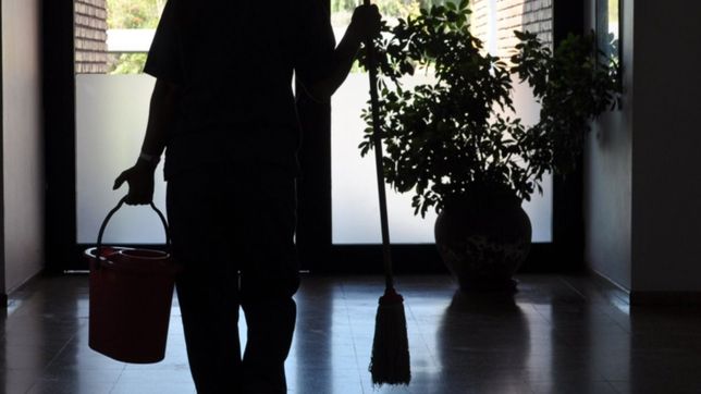 aislamiento total: el gobierno confirmo que las trabajadoras domesticas no podran circular