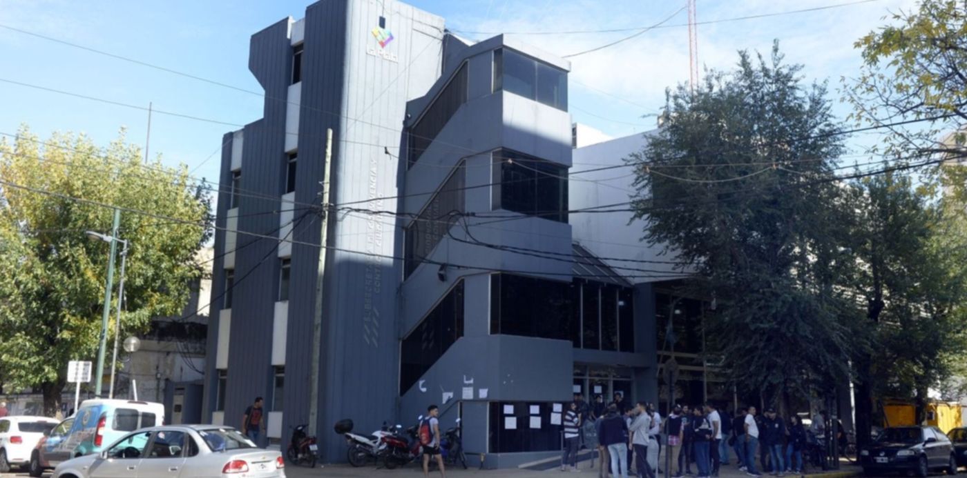 1641573526082.jpg?x=1&y=203&width=1492&height=746&rotate=0&scaleX=1&scaleY=1&ow=1500&oh=1019&&cw=1920&ch=950