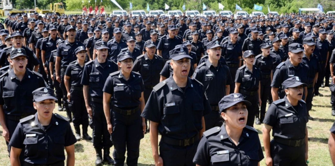 Jura de policías Berni Kicillof
