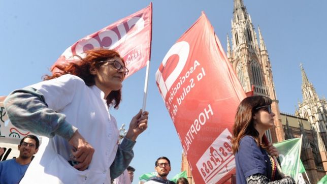 los medicos de la provincia realizaran un paro de 48 horas