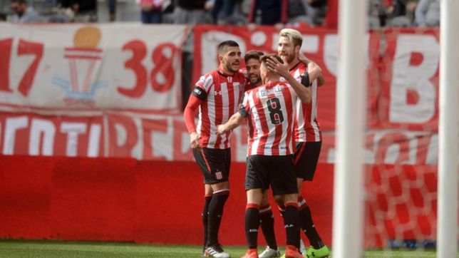 rivales directos en la tabla de promedios y el clasico: lo que se le viene a estudiantes