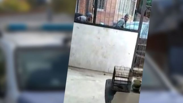 matan a golpes a un hombre para robarle el auto en la puerta de su casa y los filmaron