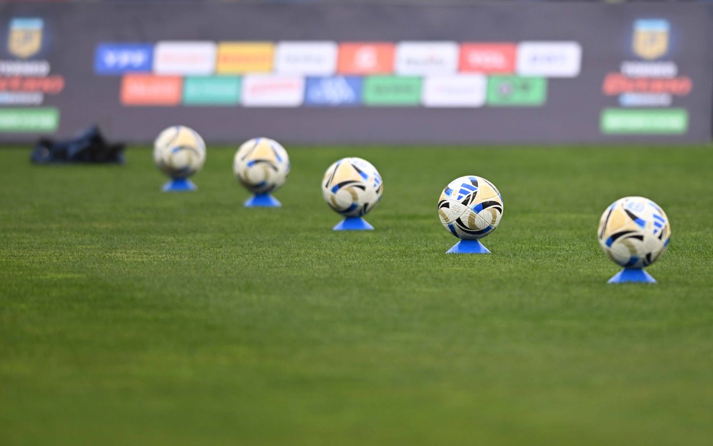 Gimnasia Lanús pelotas Bosque