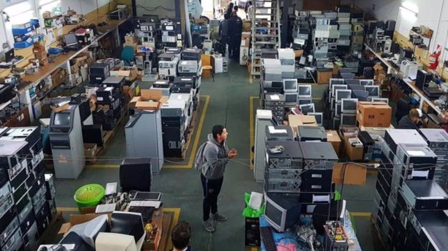 la unlp lanza una campana solidaria para reparar computadoras y donarlas