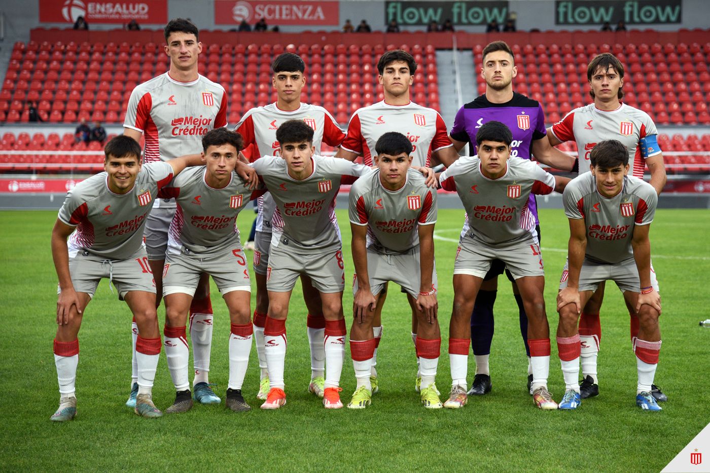 Estudiantes reserva formación