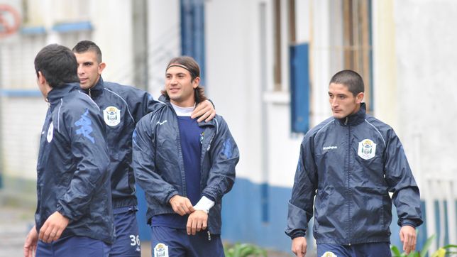 un poderoso equipo de sudamerica quiere a casco a pesar de los llamados de gimnasia