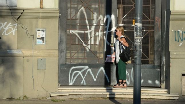 ultimo dia de paro docente en la plata, con marcha por el #8m