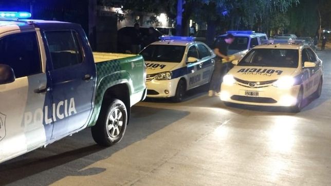 discutio con un vecino porque le rompio la camioneta y quiso atacarlo a cuchillazos