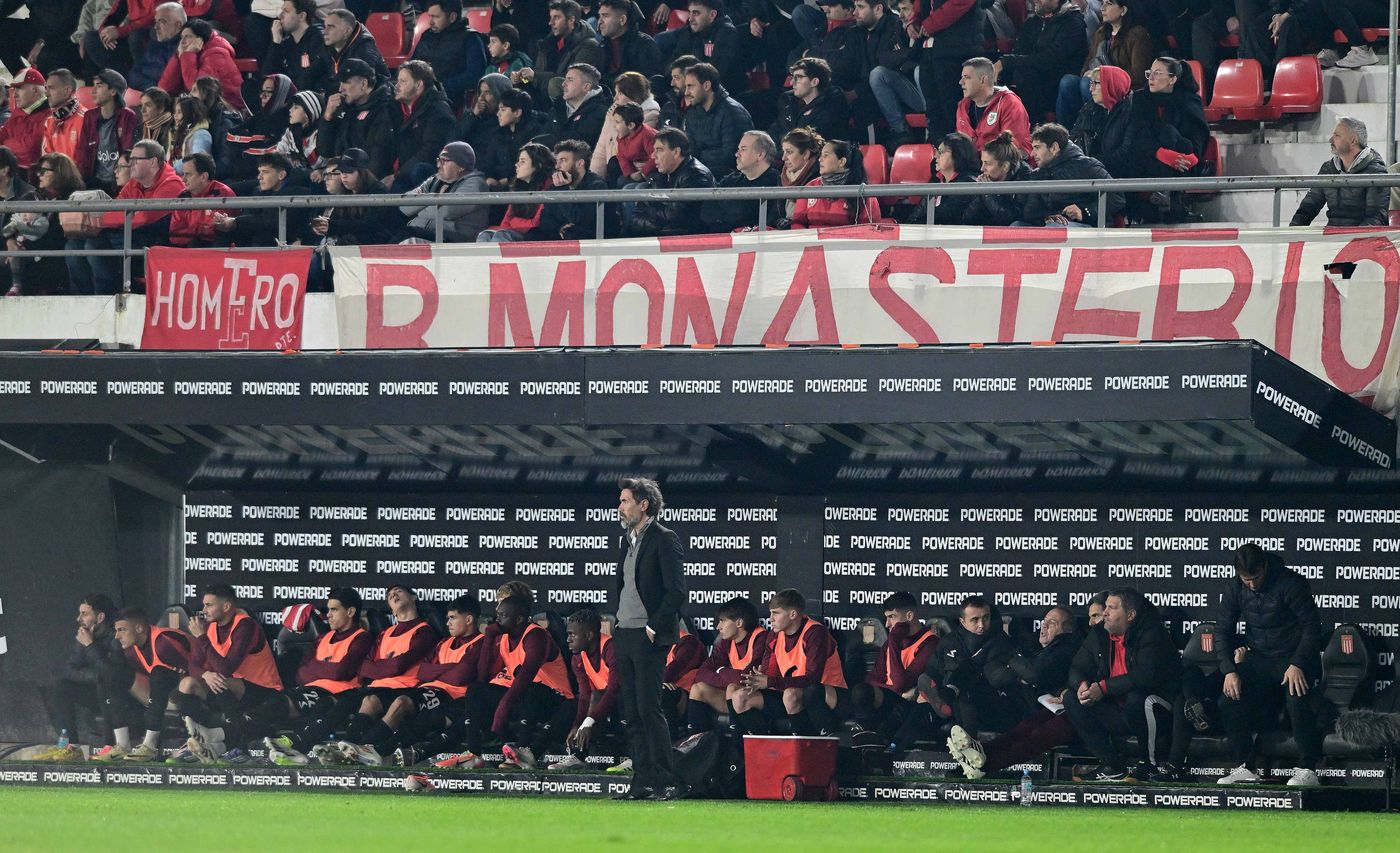 Estudiantes Huracán Domínguez