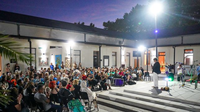 los cuentos bajo la luz de la luna vuelven a la plata con historias atrapantes