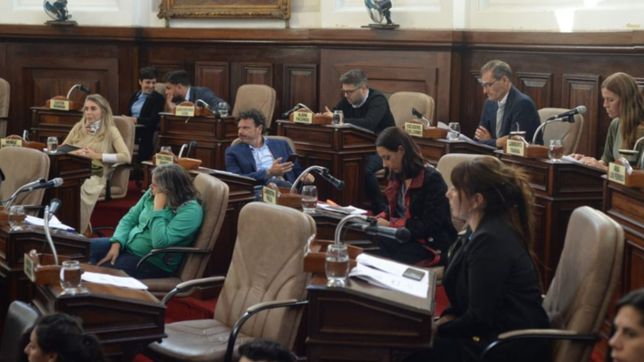 tras 50 dias sin actividad, la oposicion reclama que el concejo vuelva a sesionar