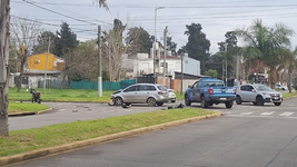 dos motociclistas resultaron heridos tras un fuerte accidente de transito en gonnet