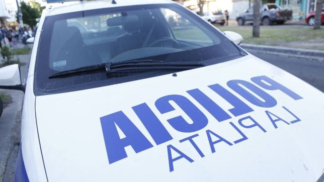 rompieron el alambrado, entraron a su finca en city bell, lo amordazaron y le robaron todo