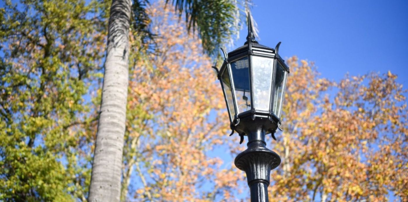 restauración columnas de alumbrado público