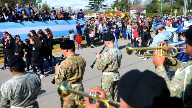 melchor romero festeja un nuevo aniversario con musica, espectaculos y feria gastronomica