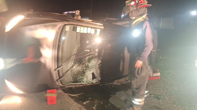 dramatico choque entre dos autos en plena ruta 2