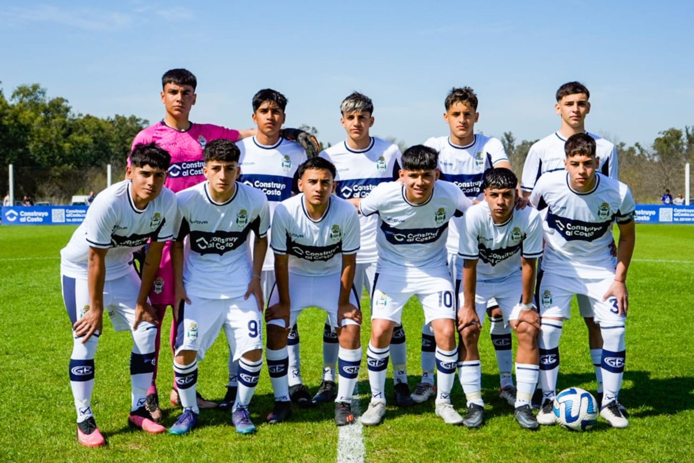 José Medina 8va división Gimnasia.jpg