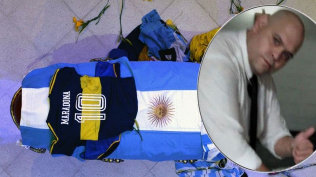 La funeraria y Argentinos Jrs. echaron al hombre que se retrató con el cuerpo de Maradona