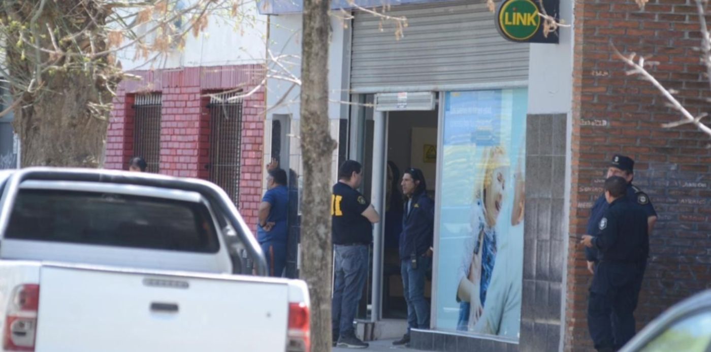 1569340450133.jpeg?x=3&width=1274&height=637&rotate=0&ow=1280&y=176&scaleX=1&scaleY=1&oh=894&&cw=1920&ch=950