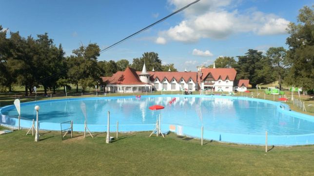 natacion, surf y canotaje: las actividades gratuitas que ofrece la pileta de la repu
