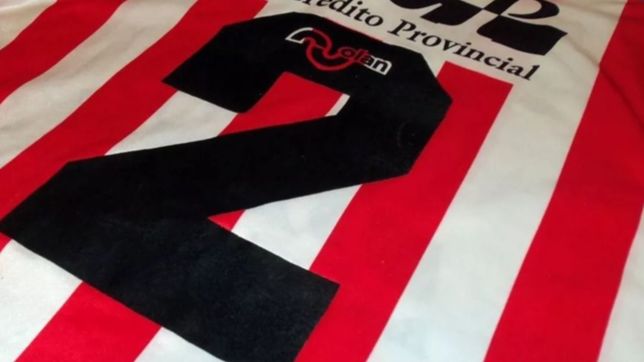 le robaron $400.000, lo desvalijaron y hasta se llevaron una camiseta del ruso pratola