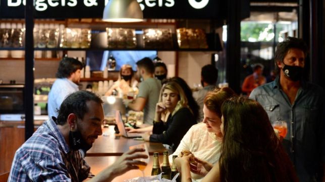 ¿en que lugares de la plata ya es obligatorio tener el pase sanitario?