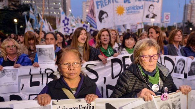 #niunamenos: miles de mujeres se movilizaron en la plata contra la violencia machista