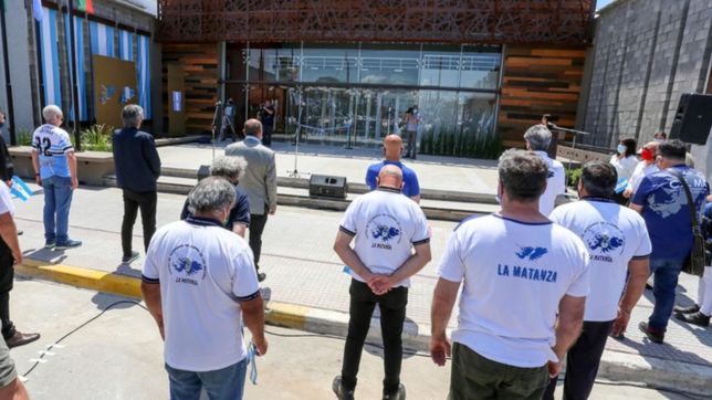 maximo kirchner visito ensenada para la inauguracion del edificio malvinas