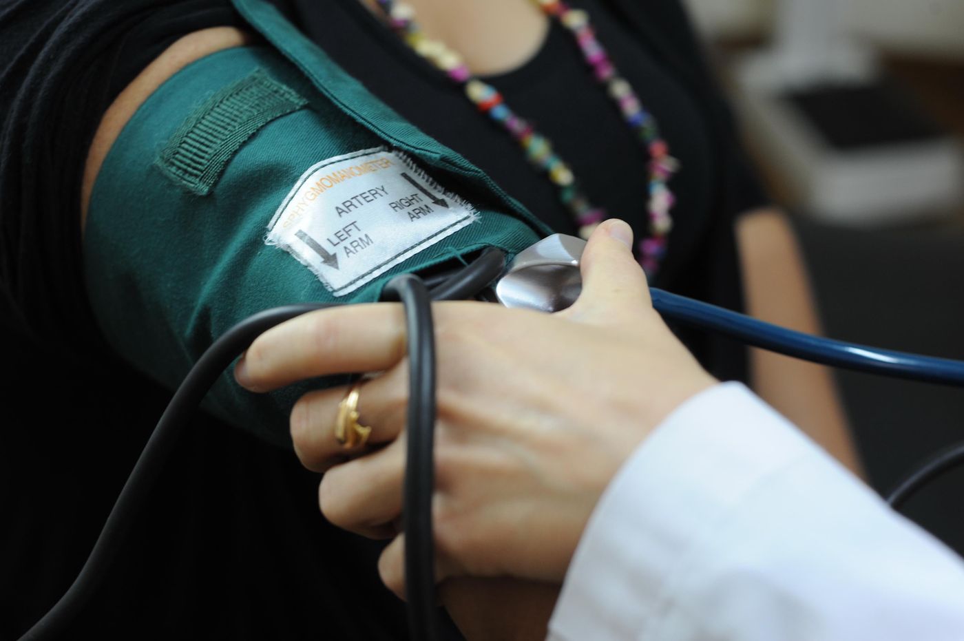 salud medicos hospitales ioma doctores medicamentos remerdios 21