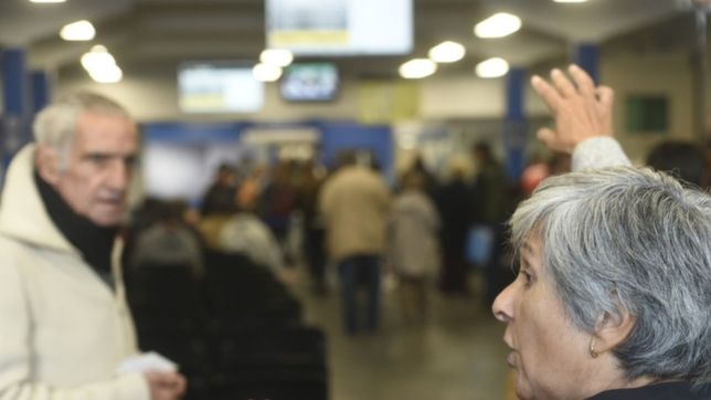 los beneficiarios del ife ya pueden ingresar los datos para cobrar los 10 mil pesos