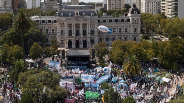 docentes bonaerenses protagonizaran otra masiva marcha por el centro de la plata