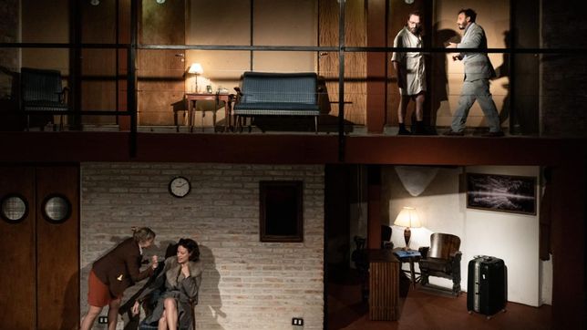 la obra hotel del fin del mundo sale a escena en la plata con una presentacion en area chica