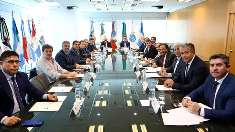 Pedirán una audiencia a Javier Milei para discutir una reforma fiscal y la coparticipación