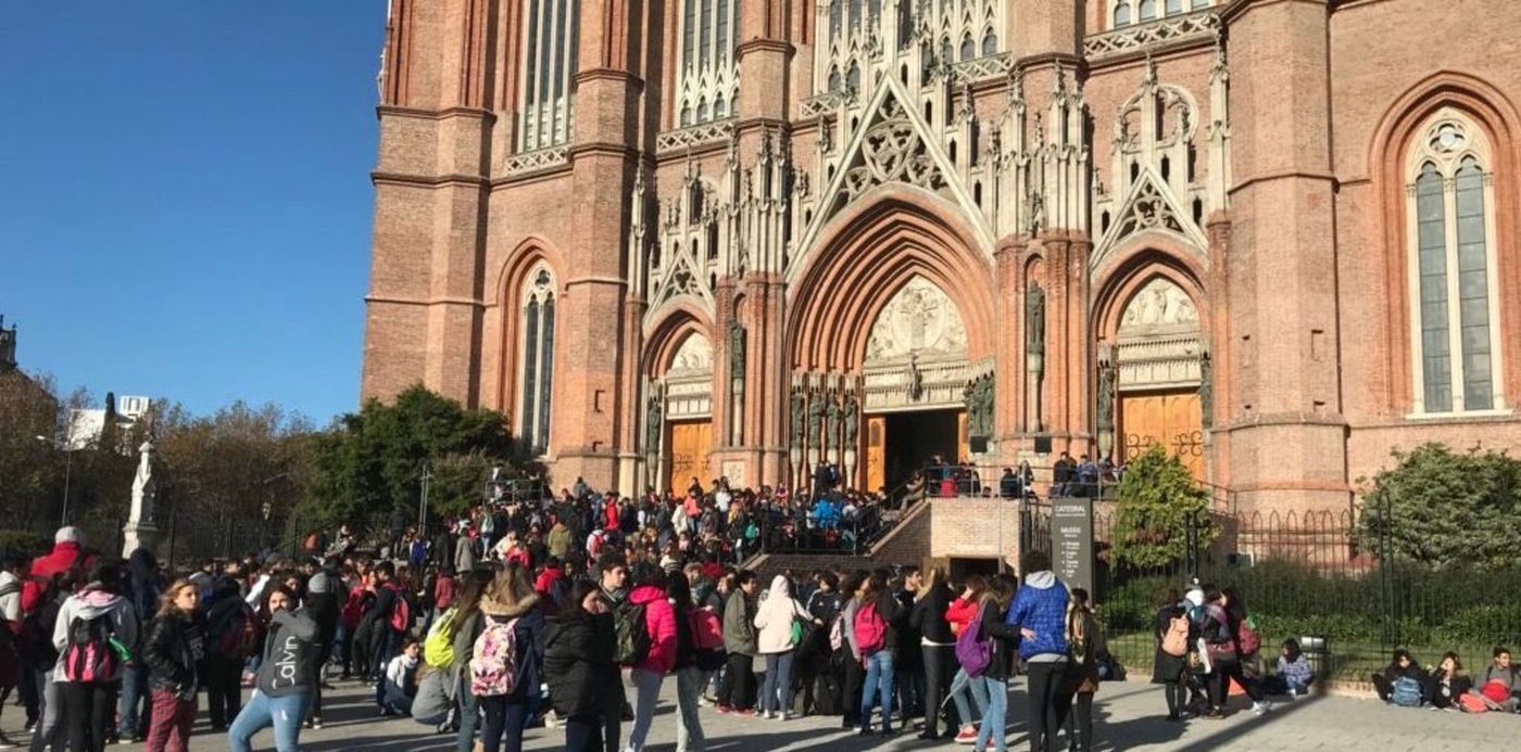 1528385872140.jpg?&cw=1920&ch=950