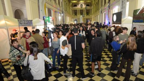 Fiesta cervecera, homenaje a Favaloro y teatro: la agenda para el finde en La Plata