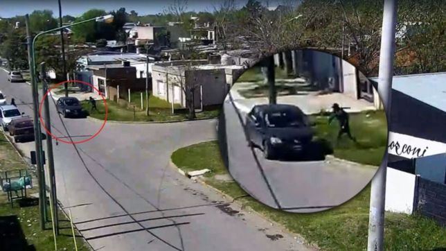 video: rompieron los vidrios de un auto para robar y quedaron filmados