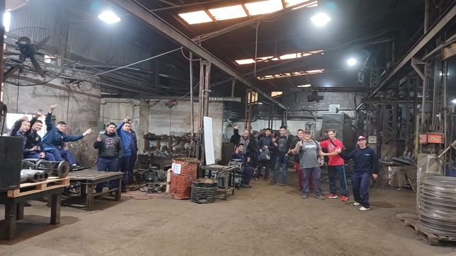un grupo empresario busca comprar acerias berisso en medio del conflicto con los obreros