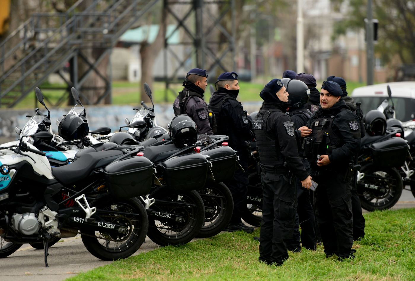 Operativo policial rotonda Autopista (4).JPG